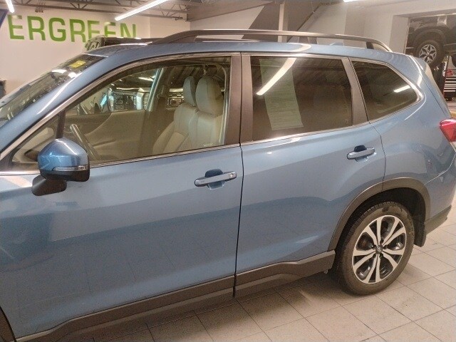 2020 Subaru Forester Limited photo 4