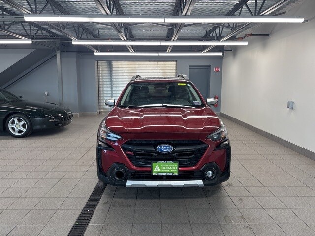 2023 Subaru Outback Touring photo 2