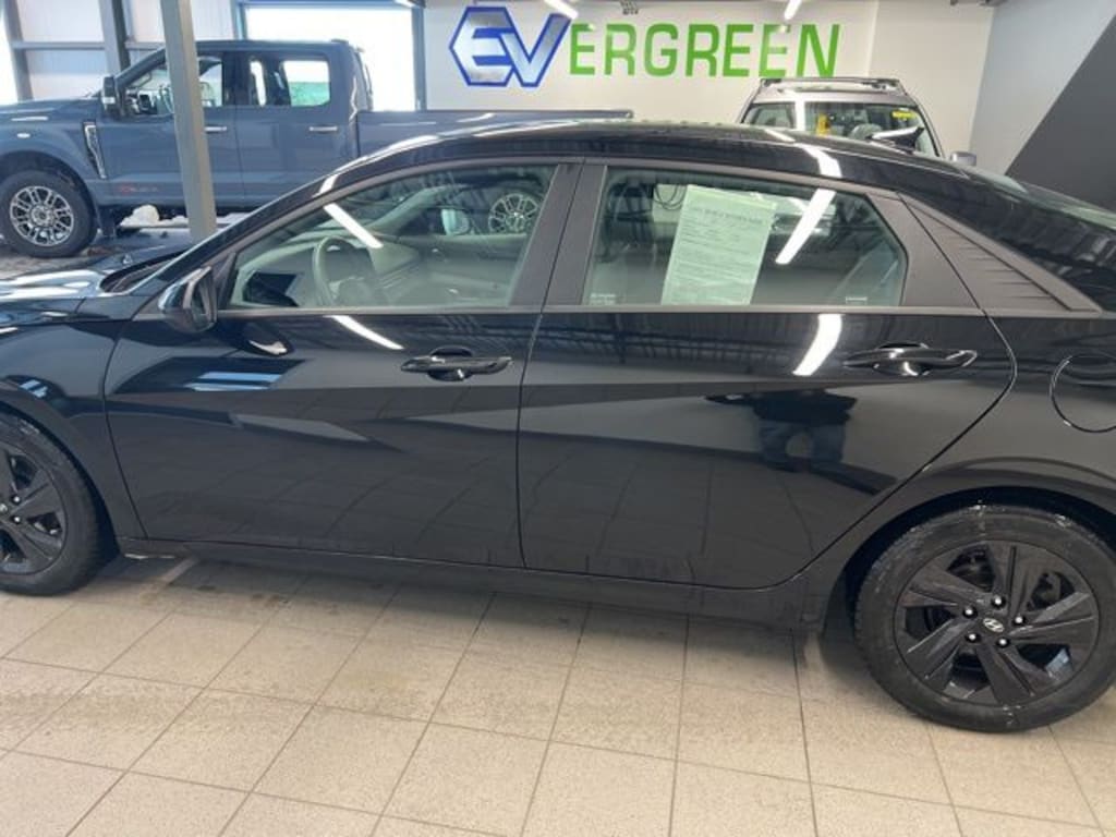 Used 2021 Hyundai Elantra SEL Sedan