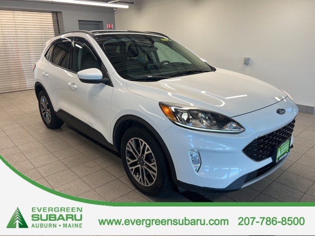 2020 Ford Escape SEL's photo