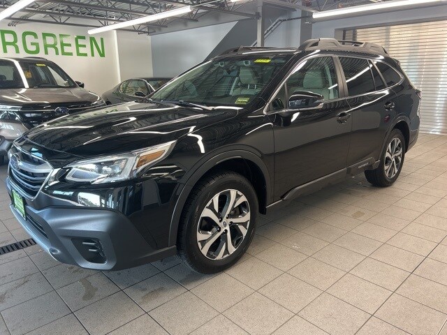 2022 Subaru Outback Limited photo 3