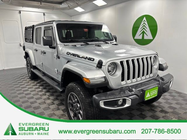 2022 Jeep Gladiator Overland's photo