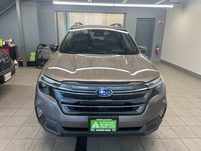 2025 Subaru Forester Limited photo 2