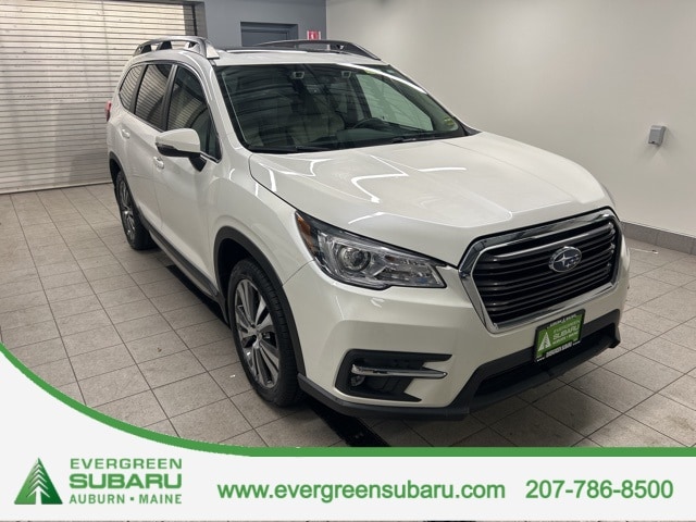2022 Subaru Ascent Limited's photo