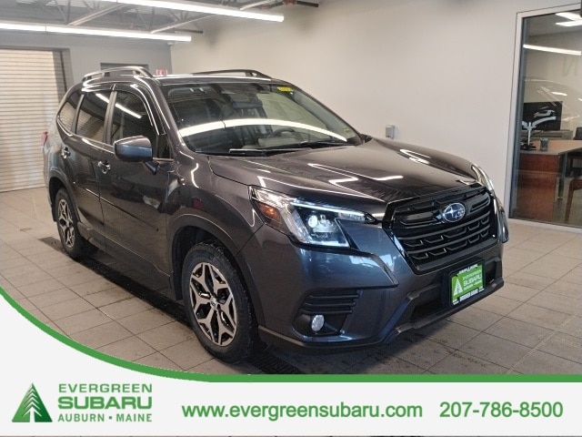 2023 Subaru Forester Premium's photo