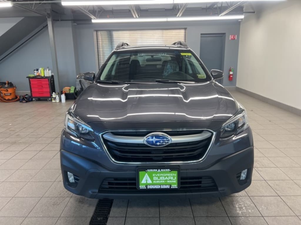 Used 2022 Subaru Outback Premium SUV