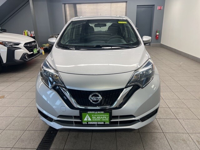 2017 Nissan Versa Note Plus photo 2