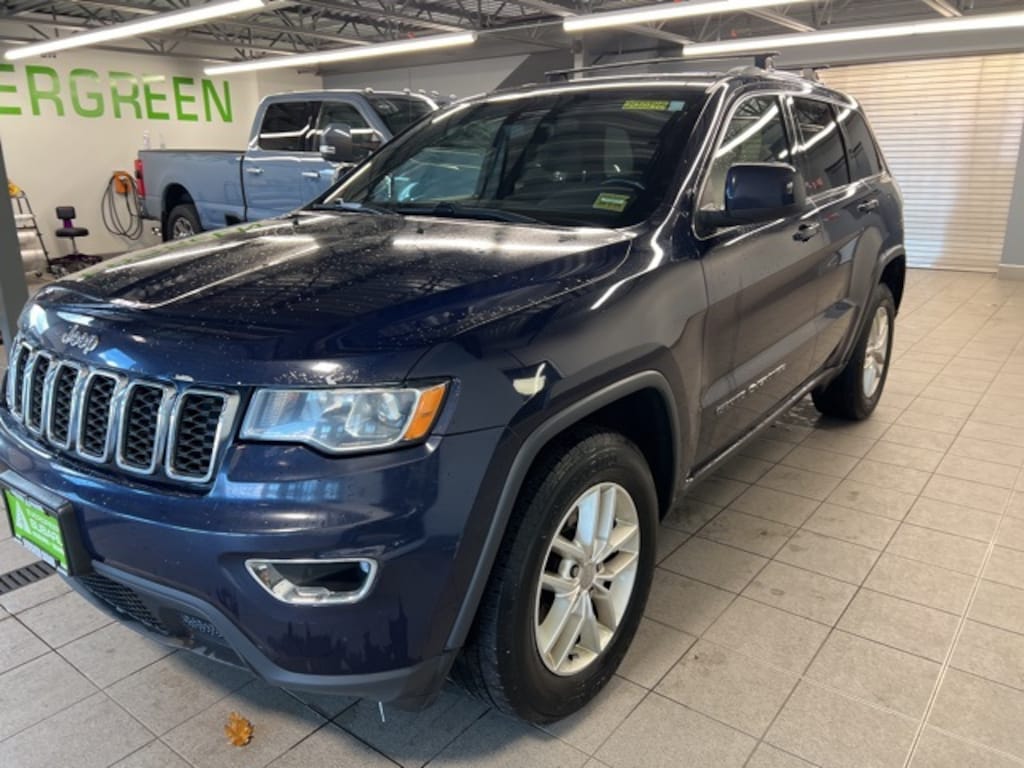 Used 2017 Jeep Grand Cherokee Laredo SUV