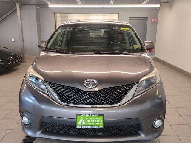 Used 2017 Toyota Sienna SE with VIN 5TDXZ3DC3HS850479 for sale in Auburn, ME