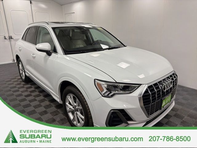 2022 Audi Q3 45 TFSI S Line Premium Plus quattro's photo