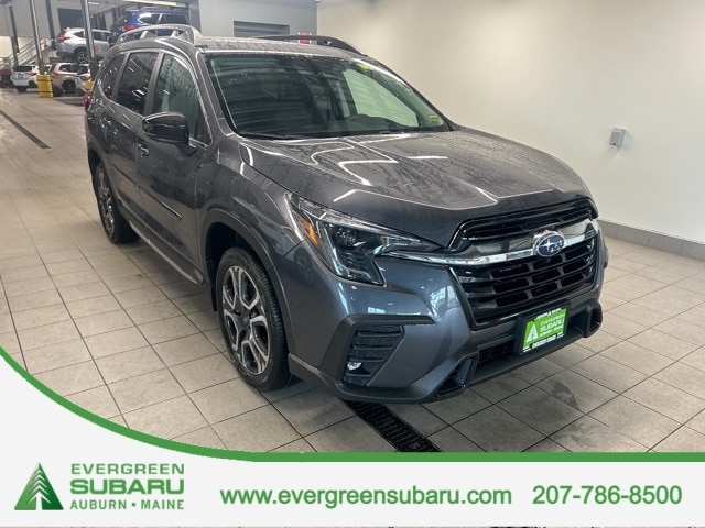 2025 Subaru Ascent Limited's photo