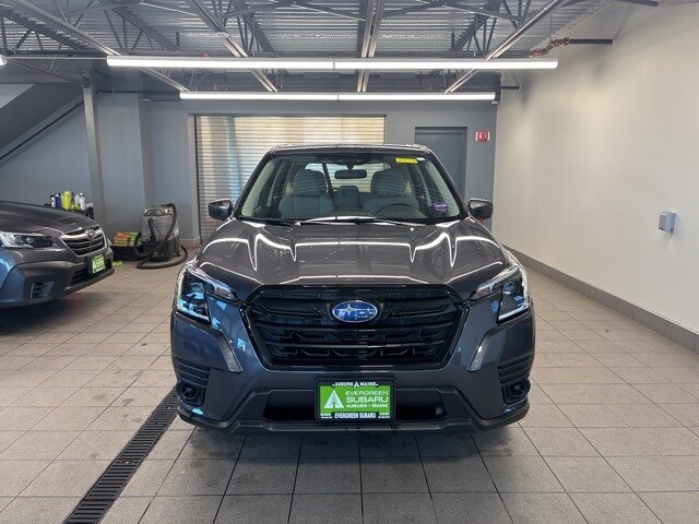 2024 Subaru Forester Base photo 2