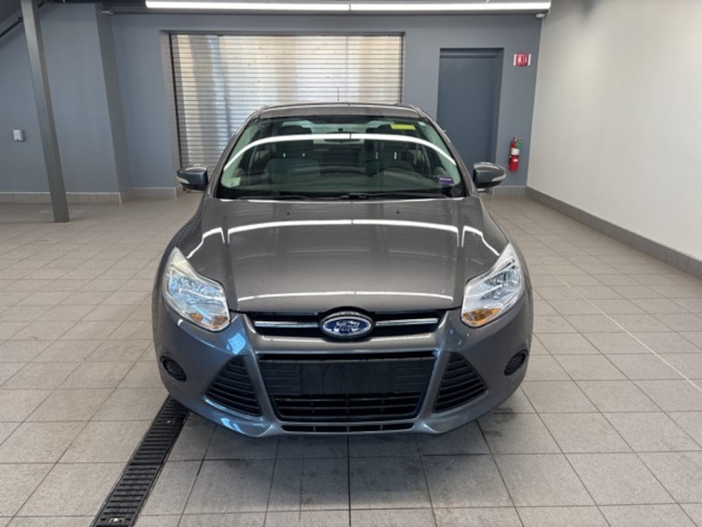 Used 2014 Ford Focus SE Sedan