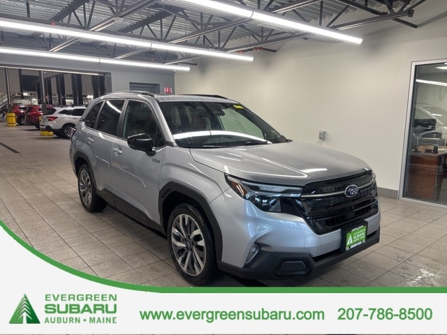 2025 Subaru Forester Touring's photo