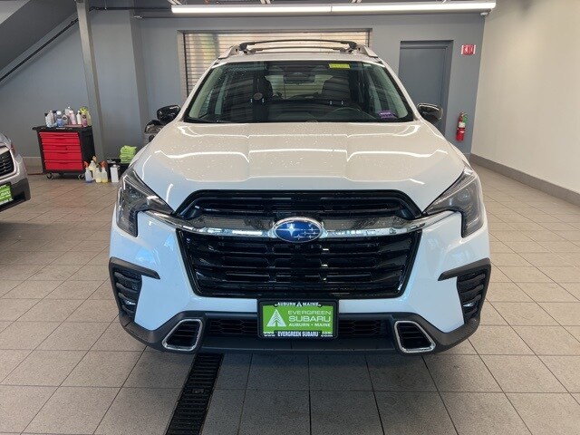 2024 Subaru Ascent Touring photo 2