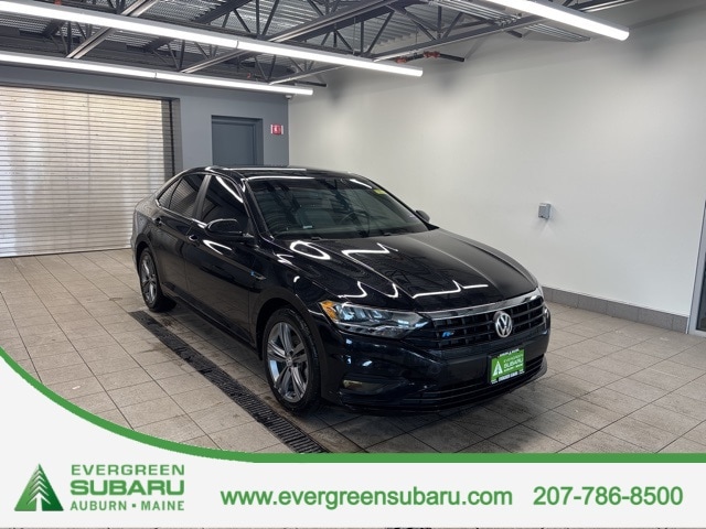 2021 Volkswagen Jetta R-Line's photo