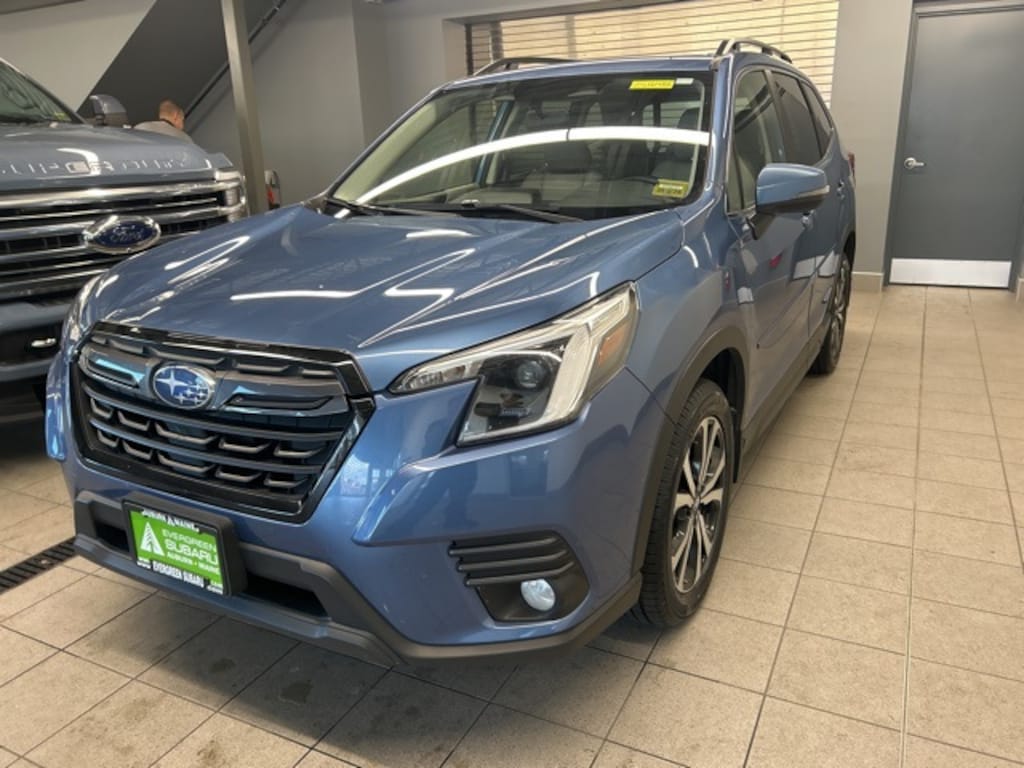 Used 2023 Subaru Forester Limited SUV