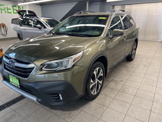 2020 Subaru Outback Limited photo 3