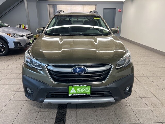 2020 Subaru Outback Limited photo 2