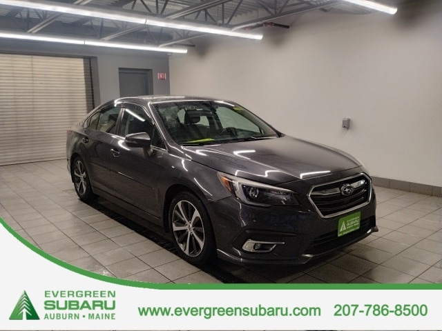 2018 Subaru Legacy Limited's photo