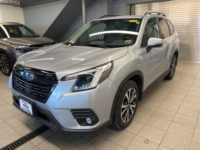 2024 Subaru Forester Limited photo 3