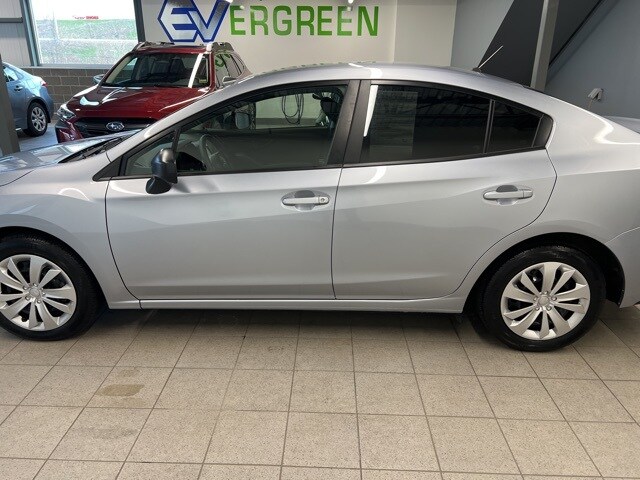 2023 Subaru Impreza Base photo 4