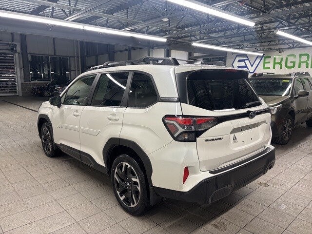 2025 Subaru Forester Limited photo 3