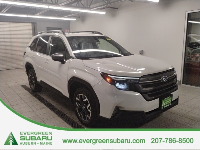 2025 Subaru Forester Premium's photo