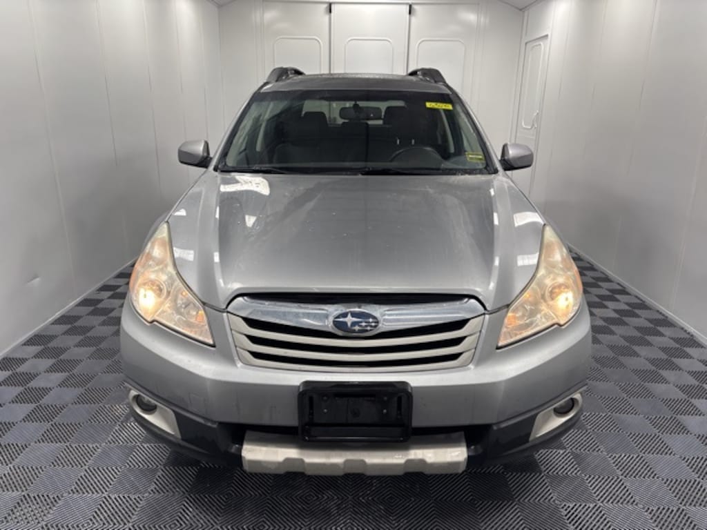 Used 2011 Subaru Outback 2.5i SUV