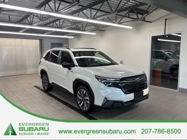 2025 Subaru Forester Touring's photo