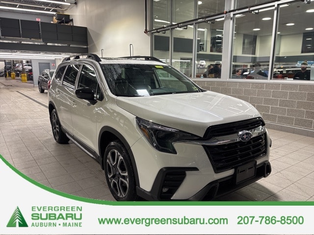 2026 Subaru Ascent Limited's photo