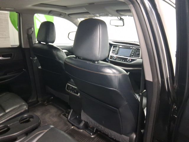 【状態未確認（出品優先）】 2015年 2016年 XY7〜XY11 エネルギー Used 2015 Toyota Highlander For Sale at Evergreen Subaru | VIN