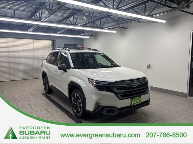 2025 Subaru Forester Limited's photo
