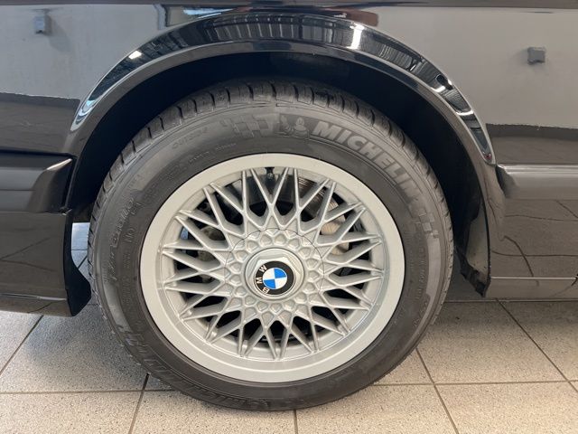 1988 BMW M5 - Photo 12