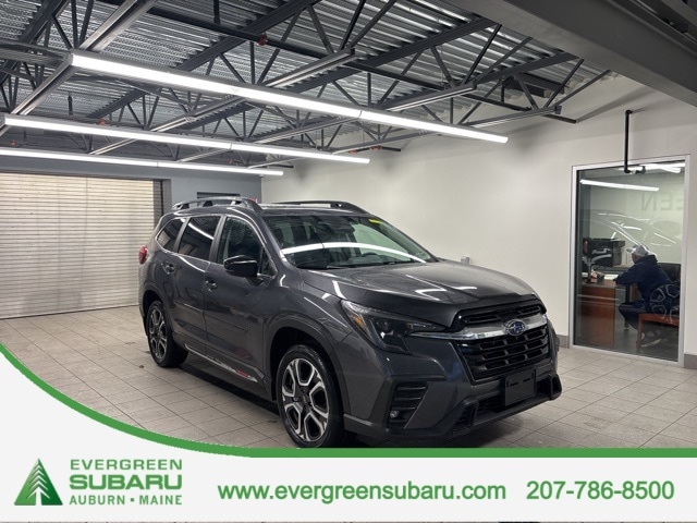 2026 Subaru Ascent Limited's photo