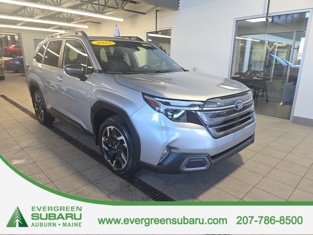 2025 Subaru Forester Limited's photo