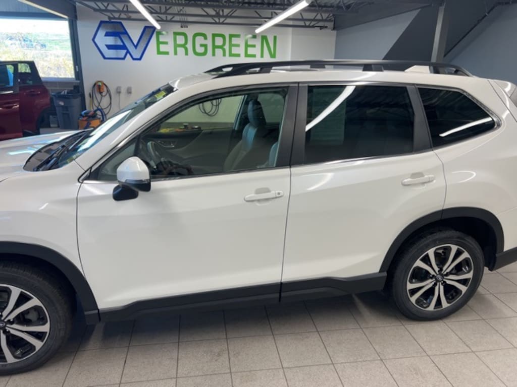 Used 2023 Subaru Forester Limited SUV