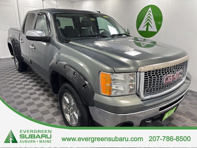 2011 GMC Sierra 4WD Crew Cab SLT SWB's photo