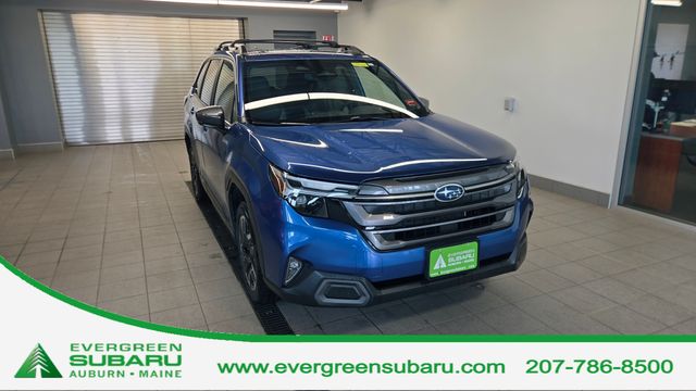2025 Subaru Forester Limited Hybrid's photo