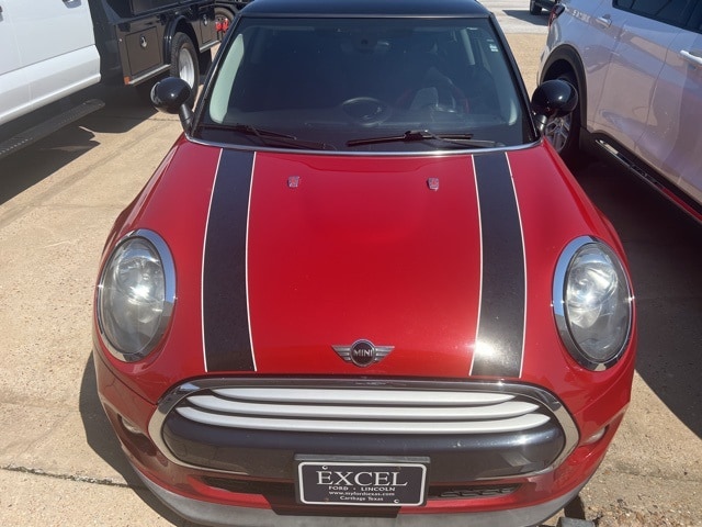 Used 2015 MINI Cooper Base with VIN WMWXM5C55FT940600 for sale in Carthage, TX