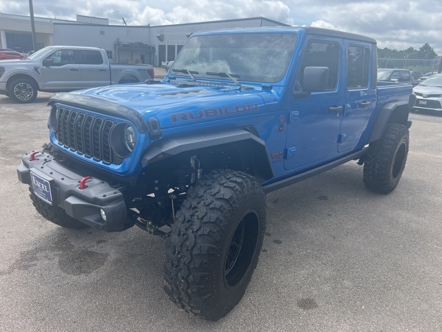 Used 2024 Jeep Gladiator Rubicon with VIN 1C6JJTBG2RL114193 for sale in Carthage, TX