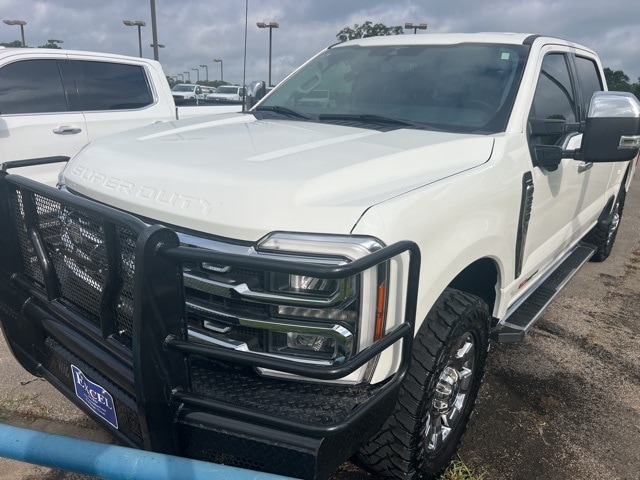 Used 2023 Ford F-250 Super Duty Lariat with VIN 1FT8W2BM2PEC99470 for sale in Carthage, TX