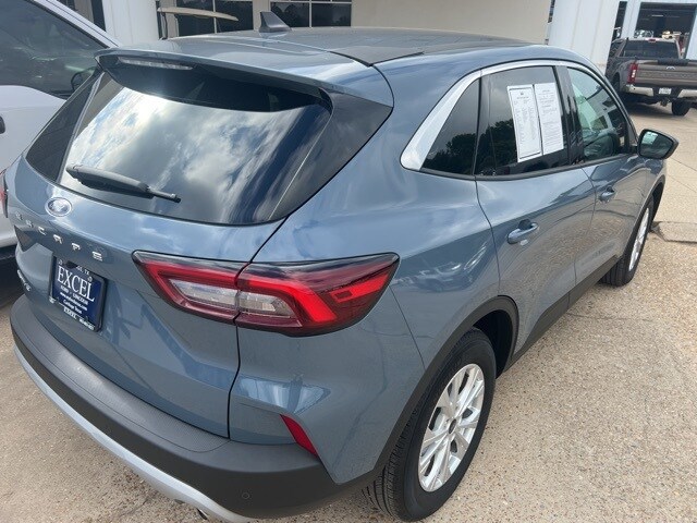 2023 Ford Escape Active photo 2
