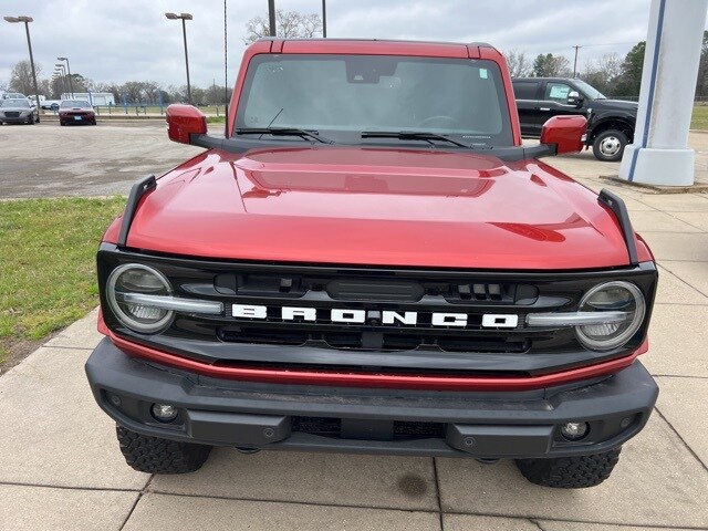 Used 2022 Ford Bronco 2-Door Outer Banks with VIN 1FMDE5CP3NLA86897 for sale in Carthage, TX