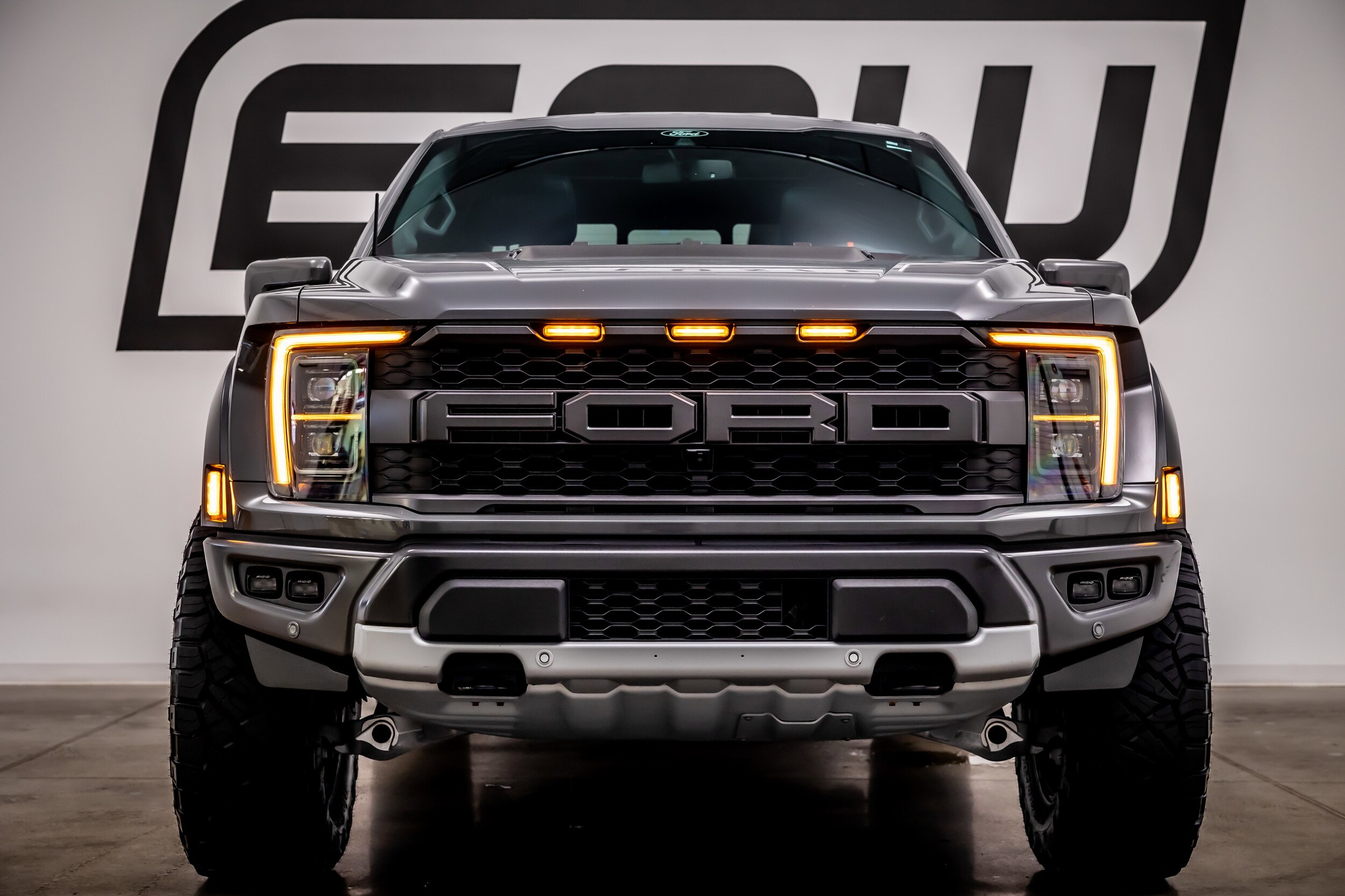 2021 Ford F-150 Raptor photo 3