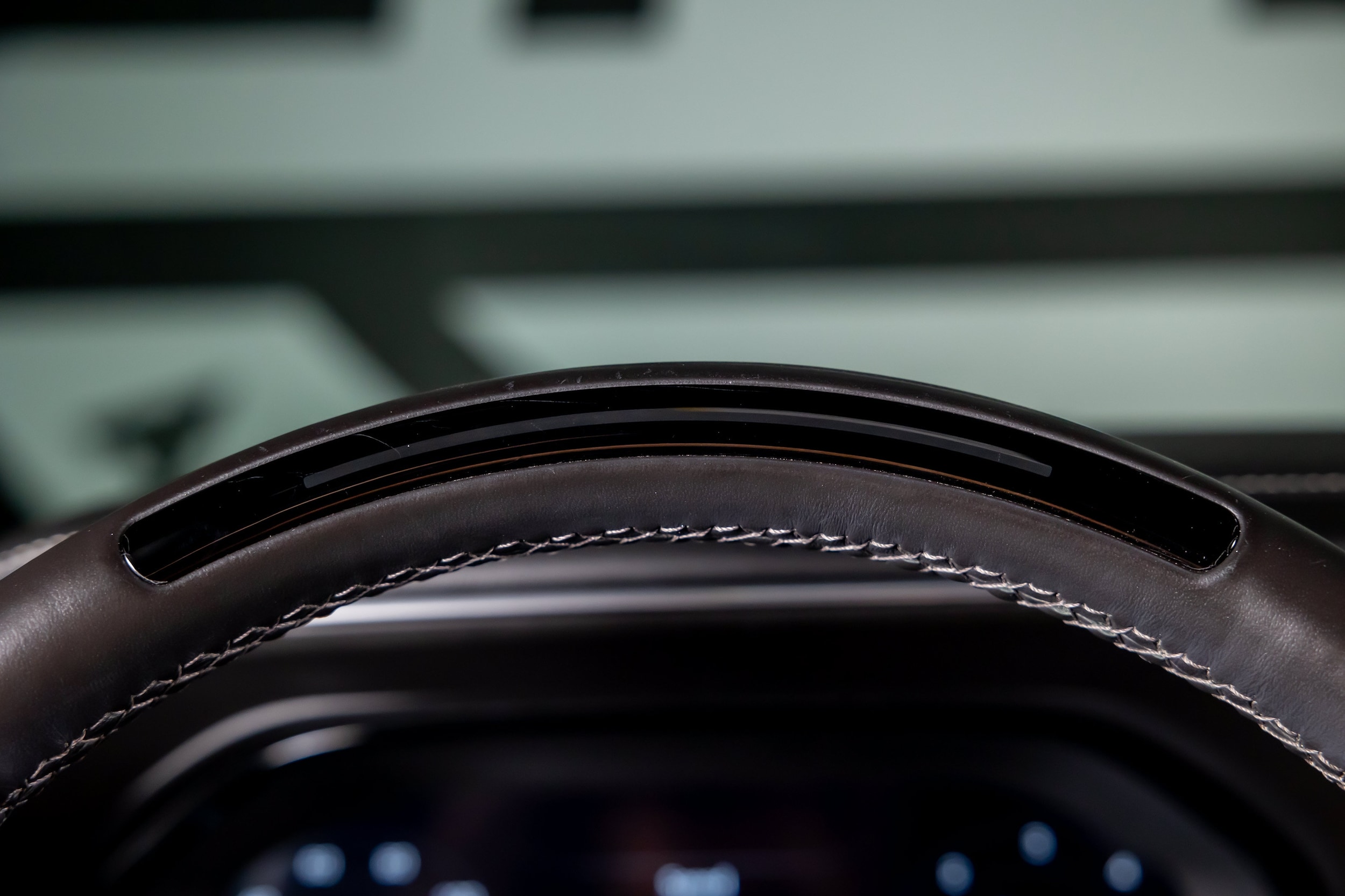 2024 GMC Yukon Denali Ultimate - Photo 65