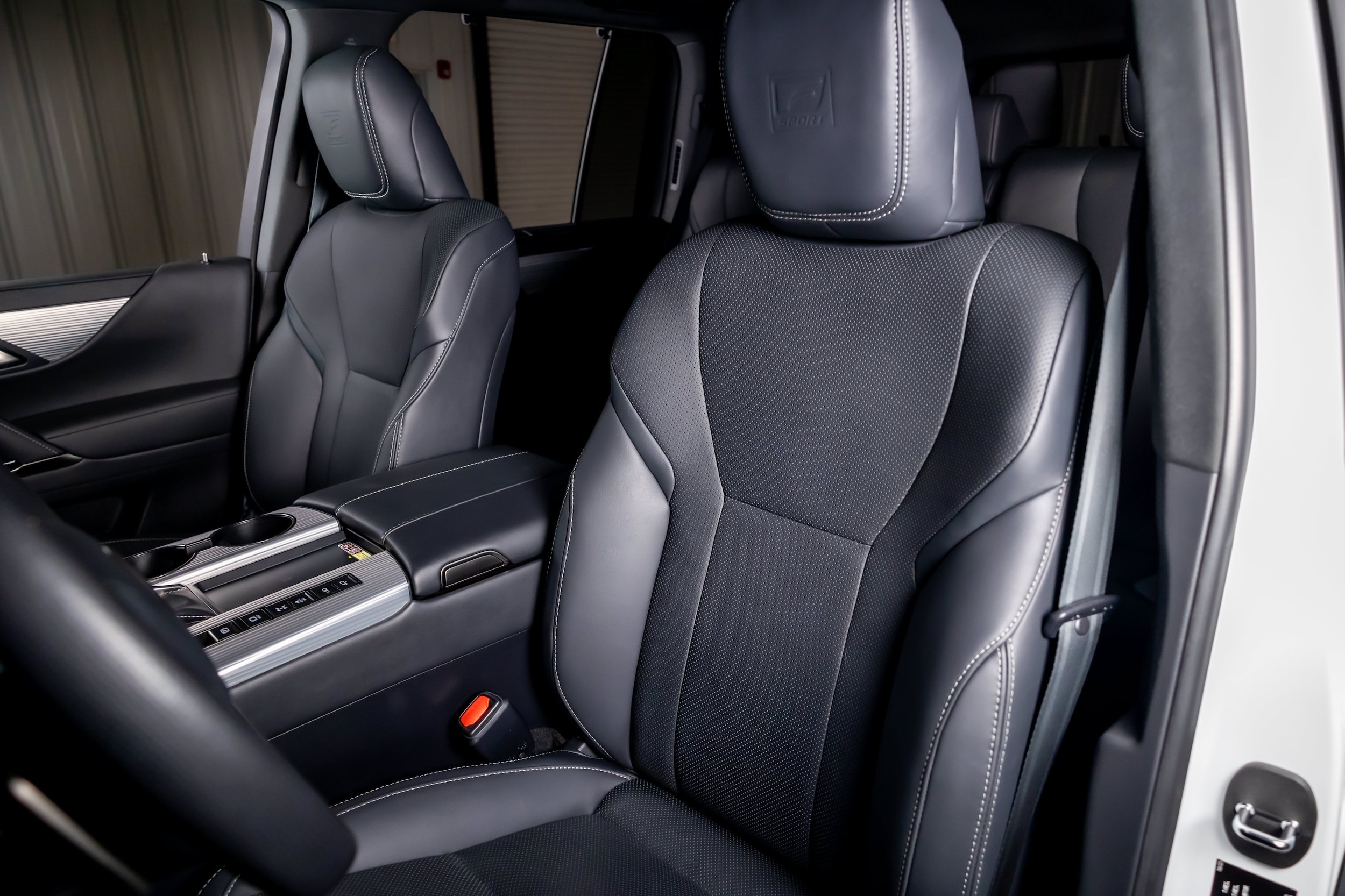 2024 Lexus LX 5