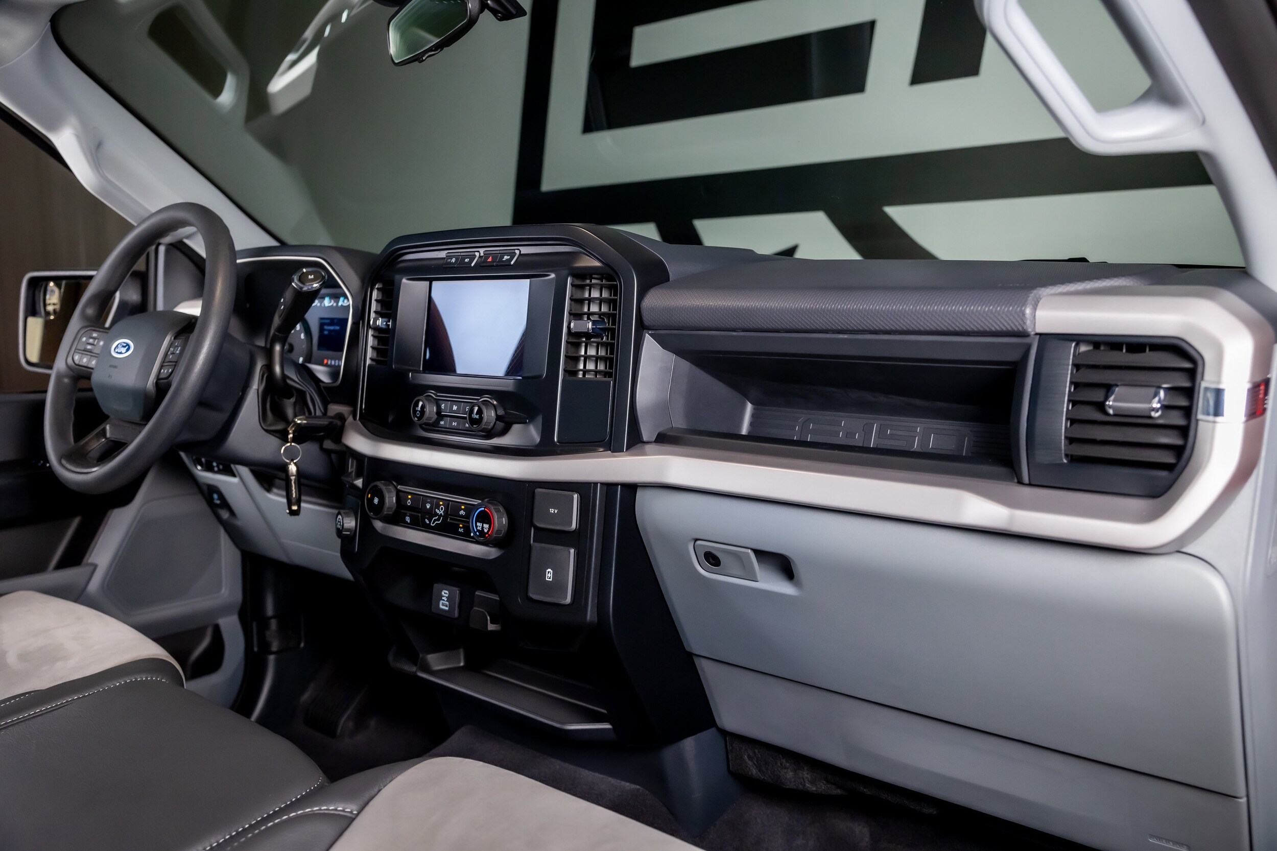 2023 Ford F-150 XL - Photo 6