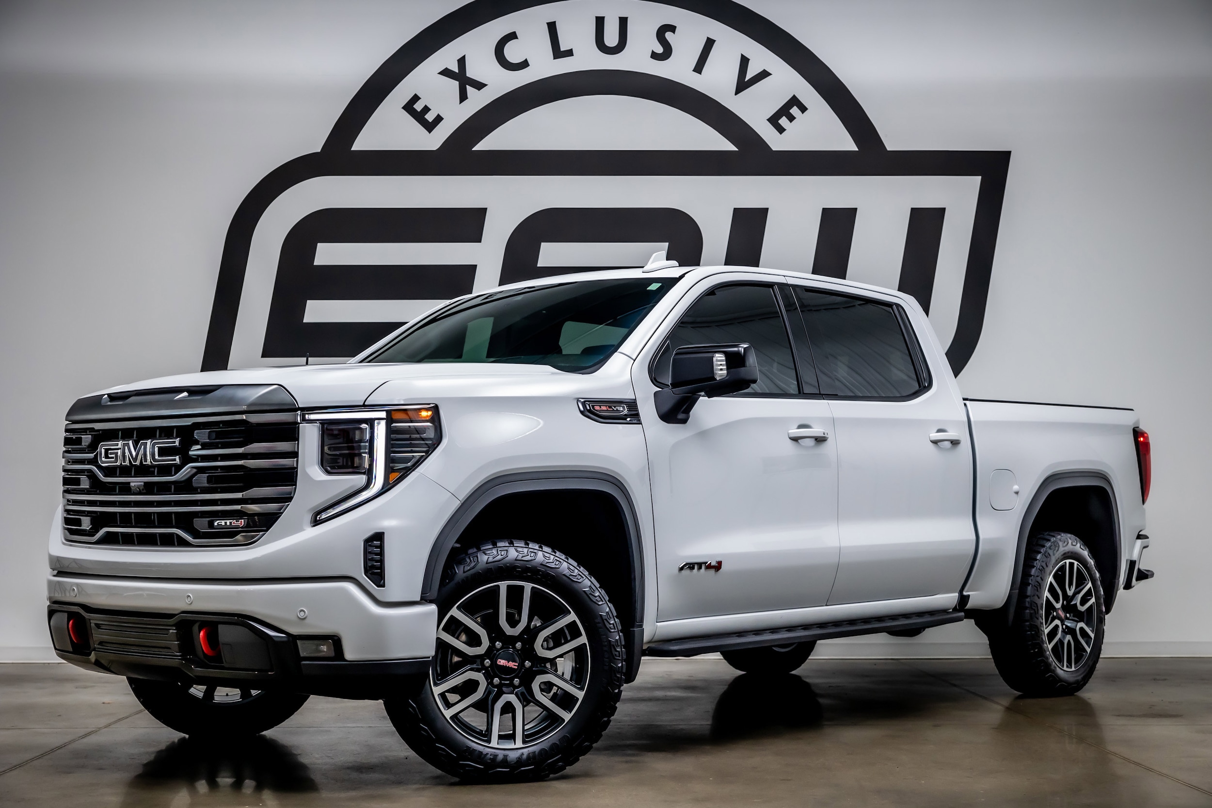 2024 GMC Sierra 1500 AT4's photo