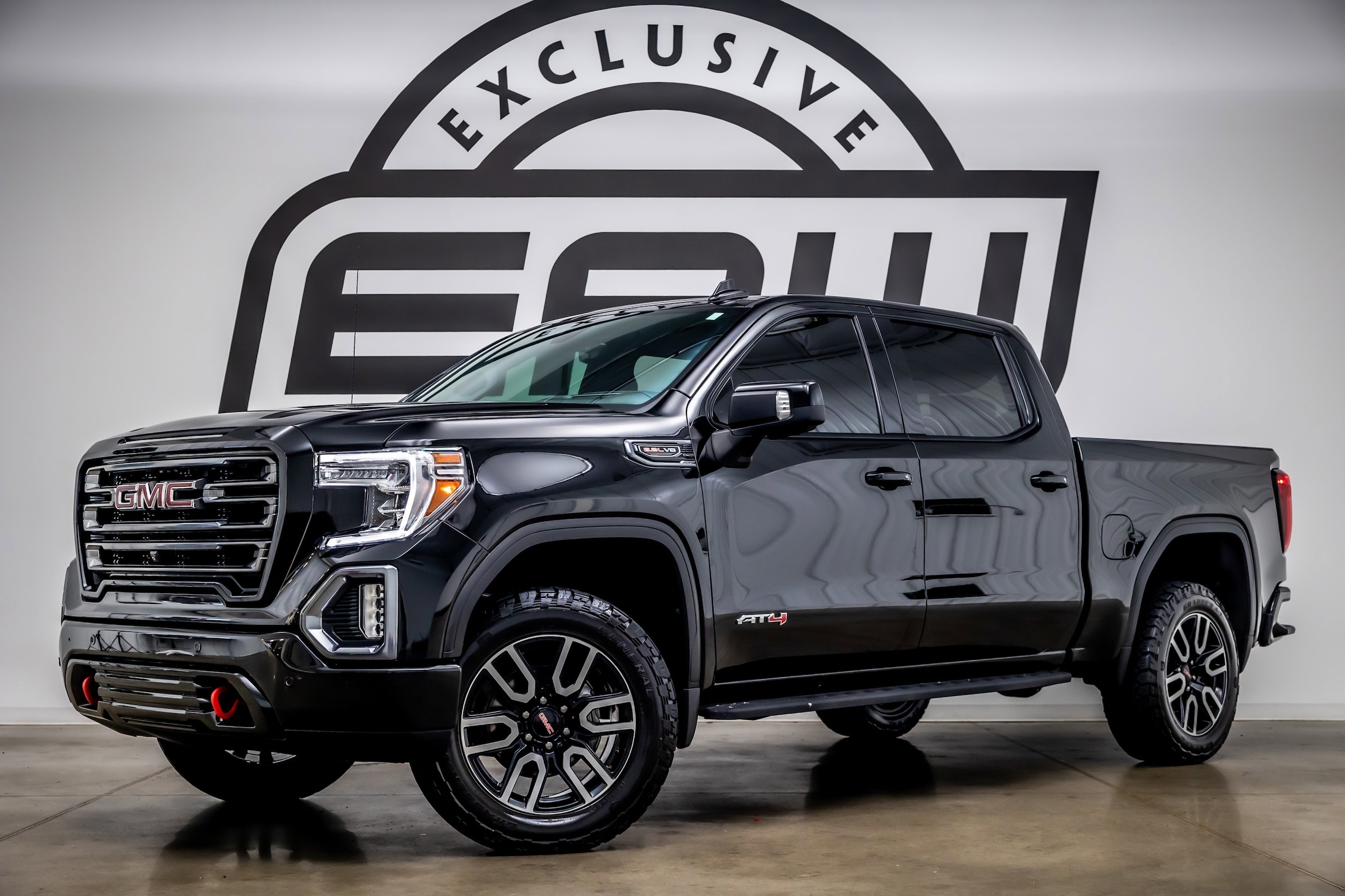 2021 GMC Sierra 4WD Crew Cab Short Box AT4's photo